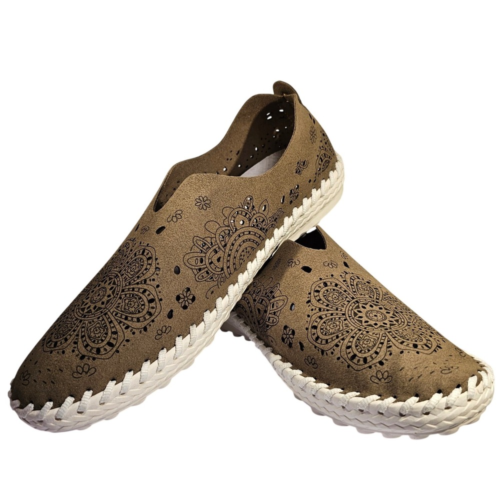 Bernie Mev NY Taupe Laser Cut Floral Mandala Slip On Flat Shoes‎ Size 38 New NWB